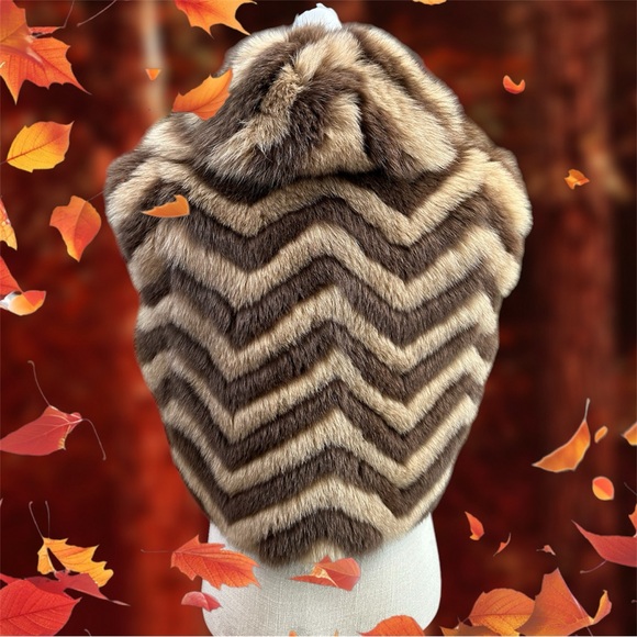 Saga Furs Jackets & Blazers - Gorgeous Cropped real fox fur vest Saga Ruffian sz 6 lined great condition SM